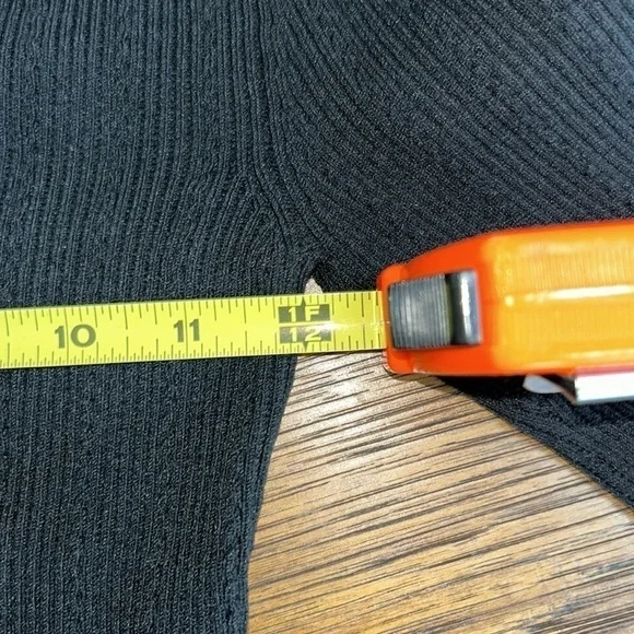 Express: NWT: Black Bodysuit: Size XS - Picture 8 of 9